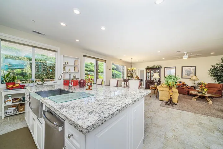 2044 Campo Verde Court, Escondido, California 92026