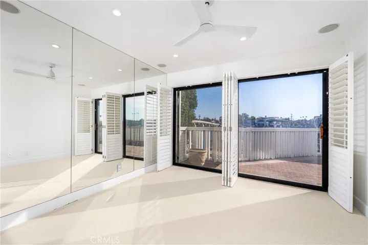 1033 Bayside Cove 106, Newport Beach, California 92660