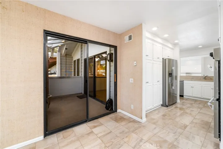 1033 Bayside Cove 106, Newport Beach, California 92660