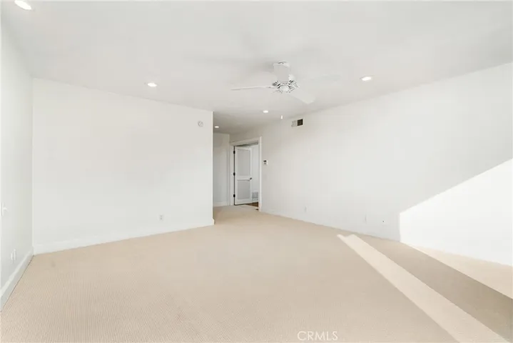 1033 Bayside Cove 106, Newport Beach, California 92660
