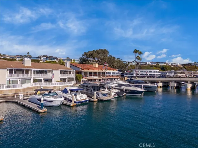 1033 Bayside Cove 106, Newport Beach, California 92660