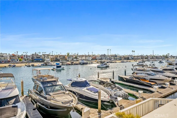 1033 Bayside Cove 106, Newport Beach, California 92660