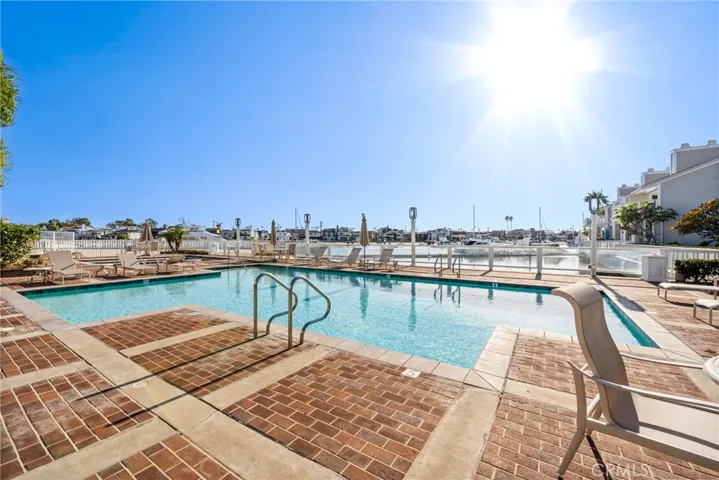 1033 Bayside Cove 106, Newport Beach, California 92660