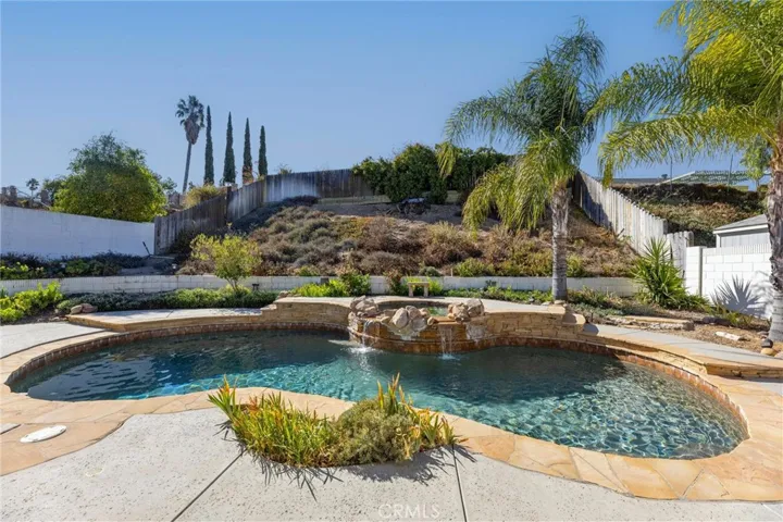 829 Greenbriar Avenue, Simi Valley, California 93065