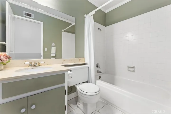 829 Greenbriar Avenue, Simi Valley, California 93065