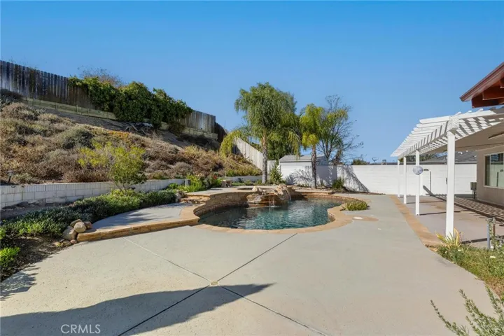829 Greenbriar Avenue, Simi Valley, California 93065