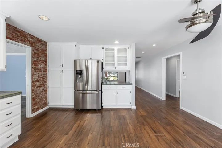 829 Greenbriar Avenue, Simi Valley, California 93065