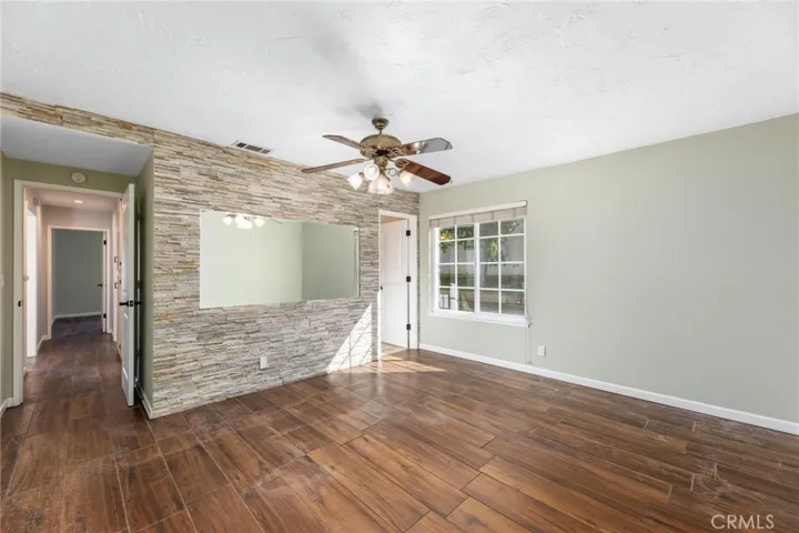 829 Greenbriar Avenue, Simi Valley, California 93065