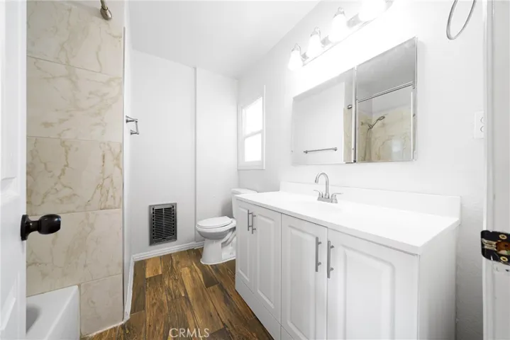214 E Colorado Avenue, Glendora, California 91740