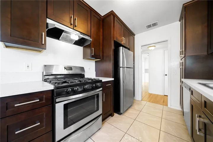 214 E Colorado Avenue, Glendora, California 91740