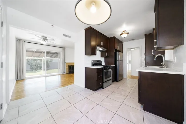 214 E Colorado Avenue, Glendora, California 91740