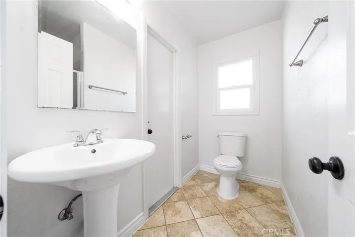 214 E Colorado Avenue, Glendora, California 91740