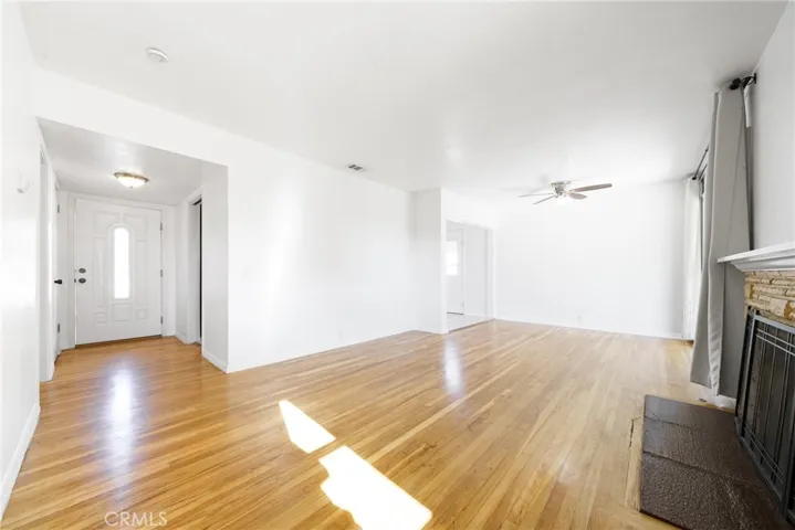 214 E Colorado Avenue, Glendora, California 91740