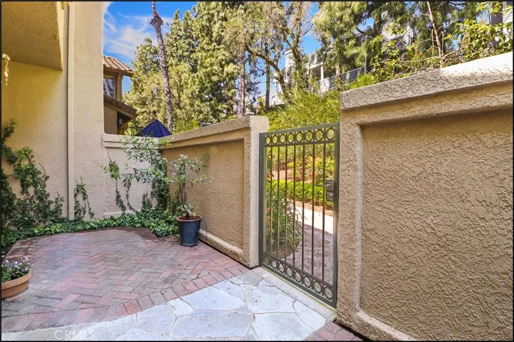 21 Hillgate Place, Aliso Viejo, California 92656