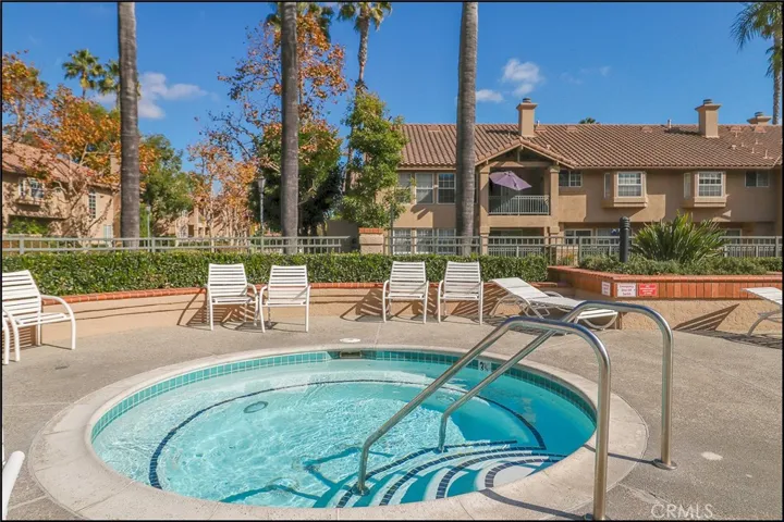 21 Hillgate Place, Aliso Viejo, California 92656
