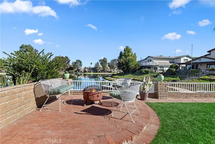 1469 Chalgrove Drive, Corona, California 92882
