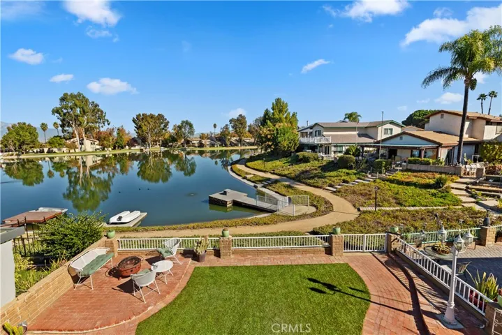 1469 Chalgrove Drive, Corona, California 92882