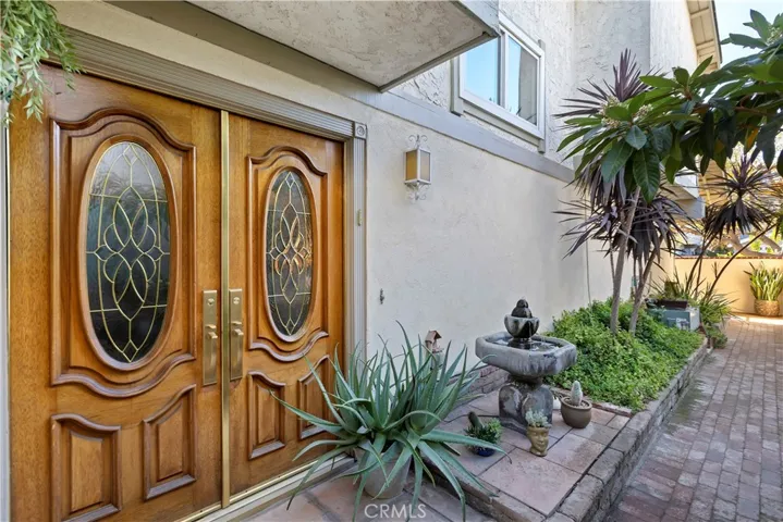 1469 Chalgrove Drive, Corona, California 92882