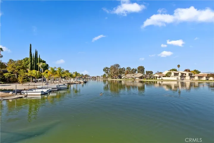 1469 Chalgrove Drive, Corona, California 92882