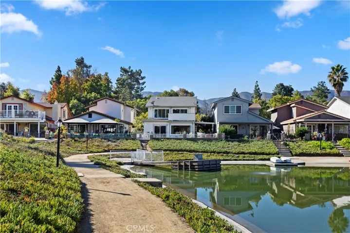 1469 Chalgrove Drive, Corona, California 92882
