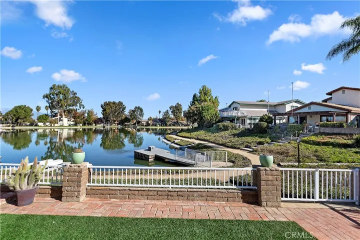 1469 Chalgrove Drive, Corona, California 92882