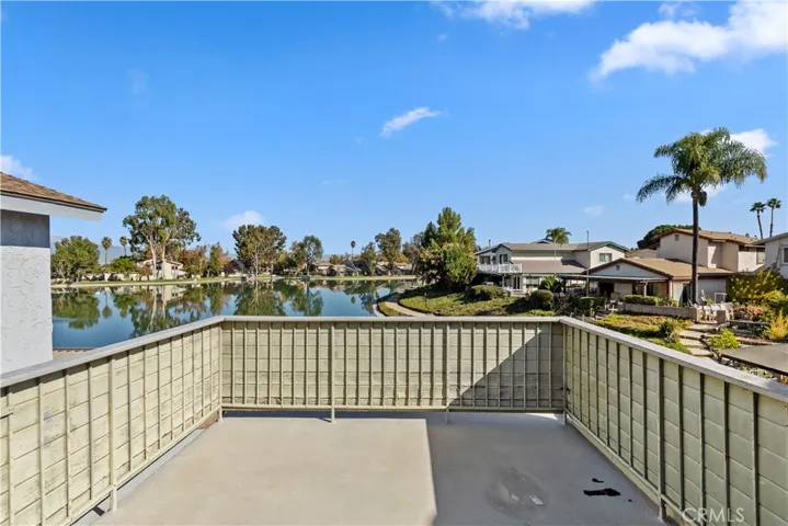 1469 Chalgrove Drive, Corona, California 92882
