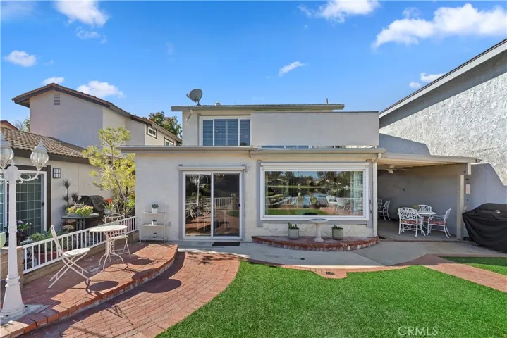 1469 Chalgrove Drive, Corona, California 92882