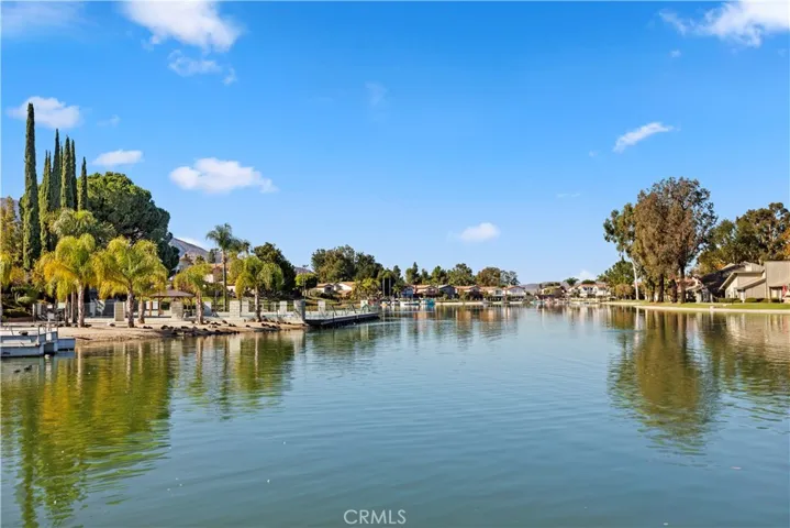 1469 Chalgrove Drive, Corona, California 92882