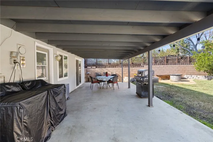 19209 Lonerock Street, Canyon Country, California 91351
