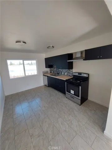 136 W Saginaw Way 203, Fresno, California 93705