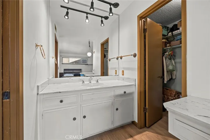 9832 Oakwood Circle, Villa Park, California 92861