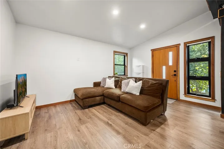 9832 Oakwood Circle, Villa Park, California 92861