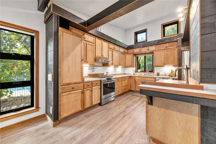9832 Oakwood Circle, Villa Park, California 92861