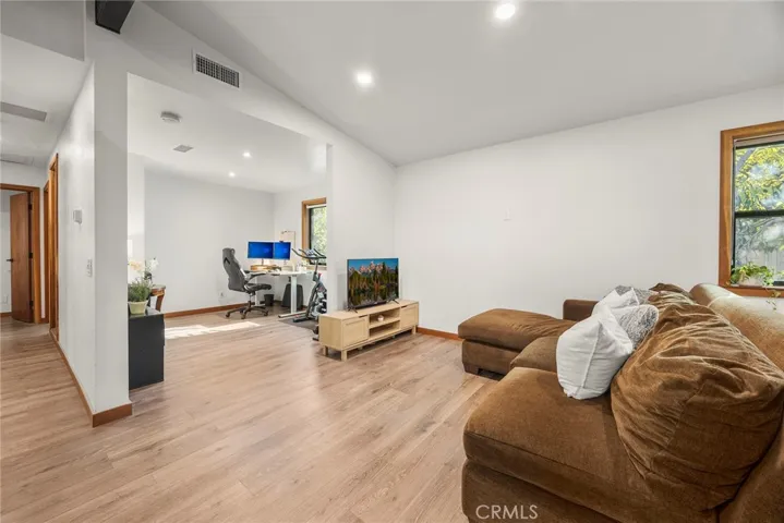 9832 Oakwood Circle, Villa Park, California 92861