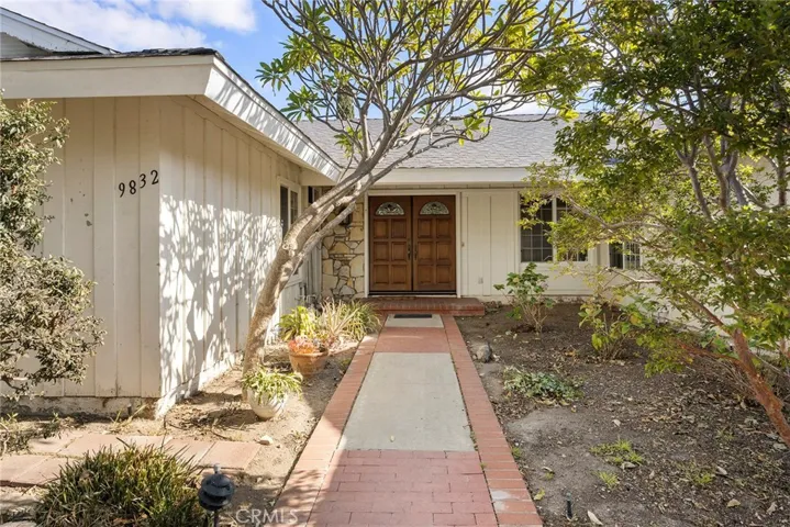 9832 Oakwood Circle, Villa Park, California 92861