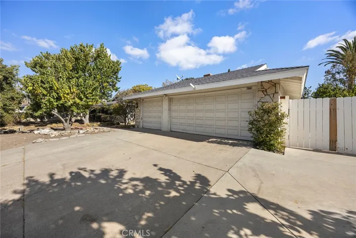 9832 Oakwood Circle, Villa Park, California 92861