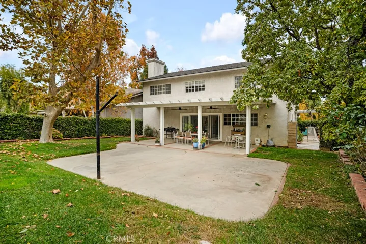 25403 Via Novia, Valencia, California 91355
