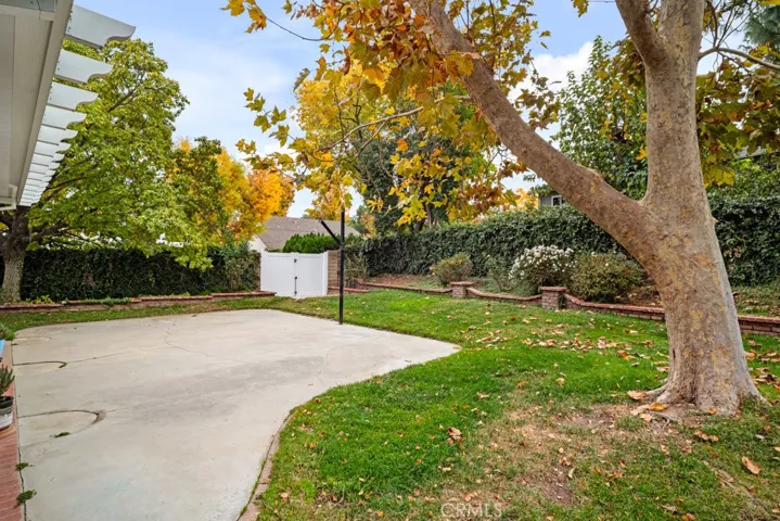 25403 Via Novia, Valencia, California 91355