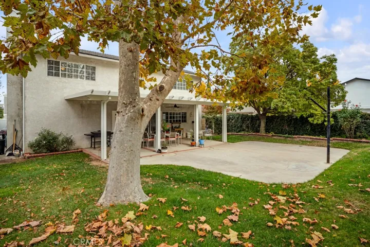 25403 Via Novia, Valencia, California 91355