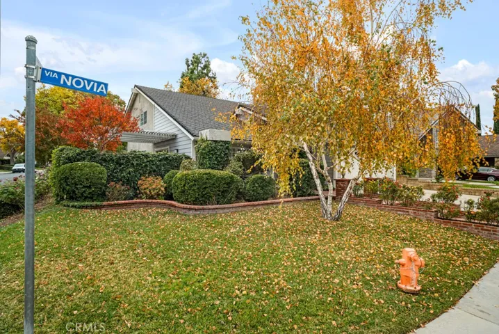 25403 Via Novia, Valencia, California 91355