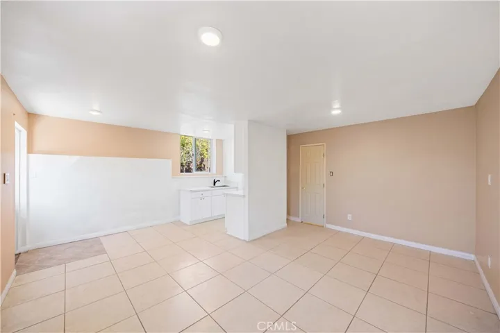 360 Hervey Avenue, Upland, California 91786