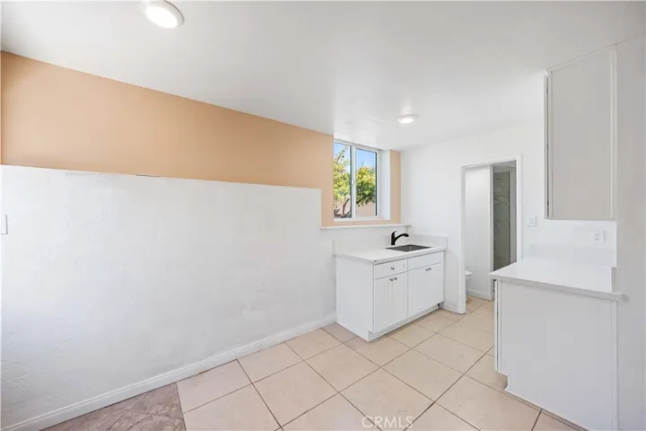 360 Hervey Avenue, Upland, California 91786
