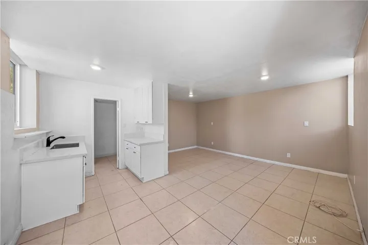 360 Hervey Avenue, Upland, California 91786