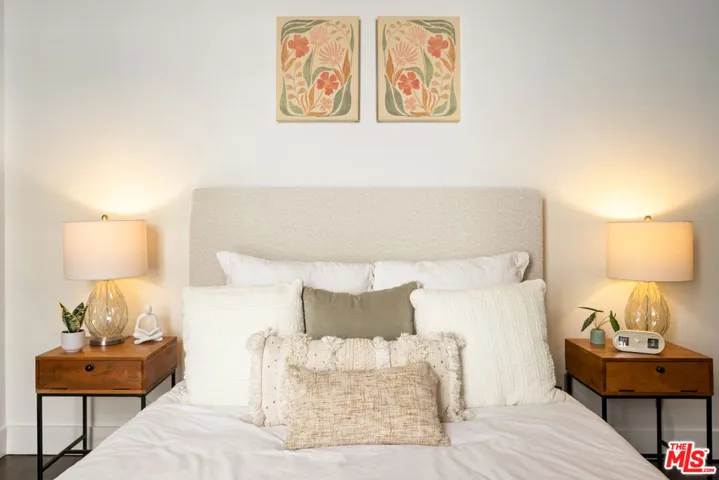 1050 N Gardner Street 6, West Hollywood, California 90046