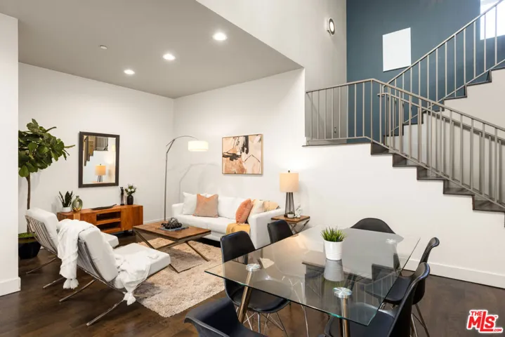 1050 N Gardner Street 6, West Hollywood, California 90046