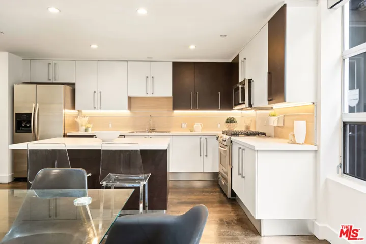 1050 N Gardner Street 6, West Hollywood, California 90046