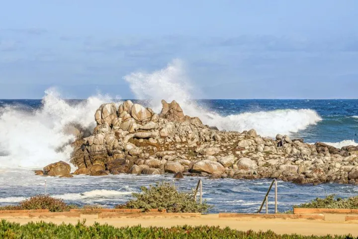 1261 Ocean View Boulevard, Pacific Grove, California 93950