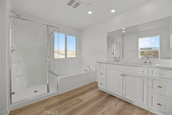 933 Dryden Drive, Lake Elsinore, California 92530
