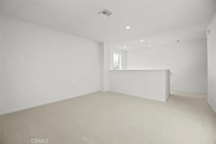 933 Dryden Drive, Lake Elsinore, California 92530