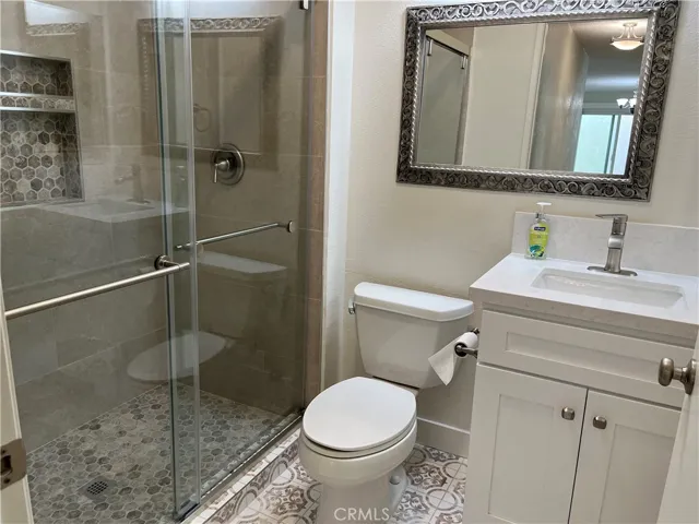28516 Borgona, Mission Viejo, California 92692